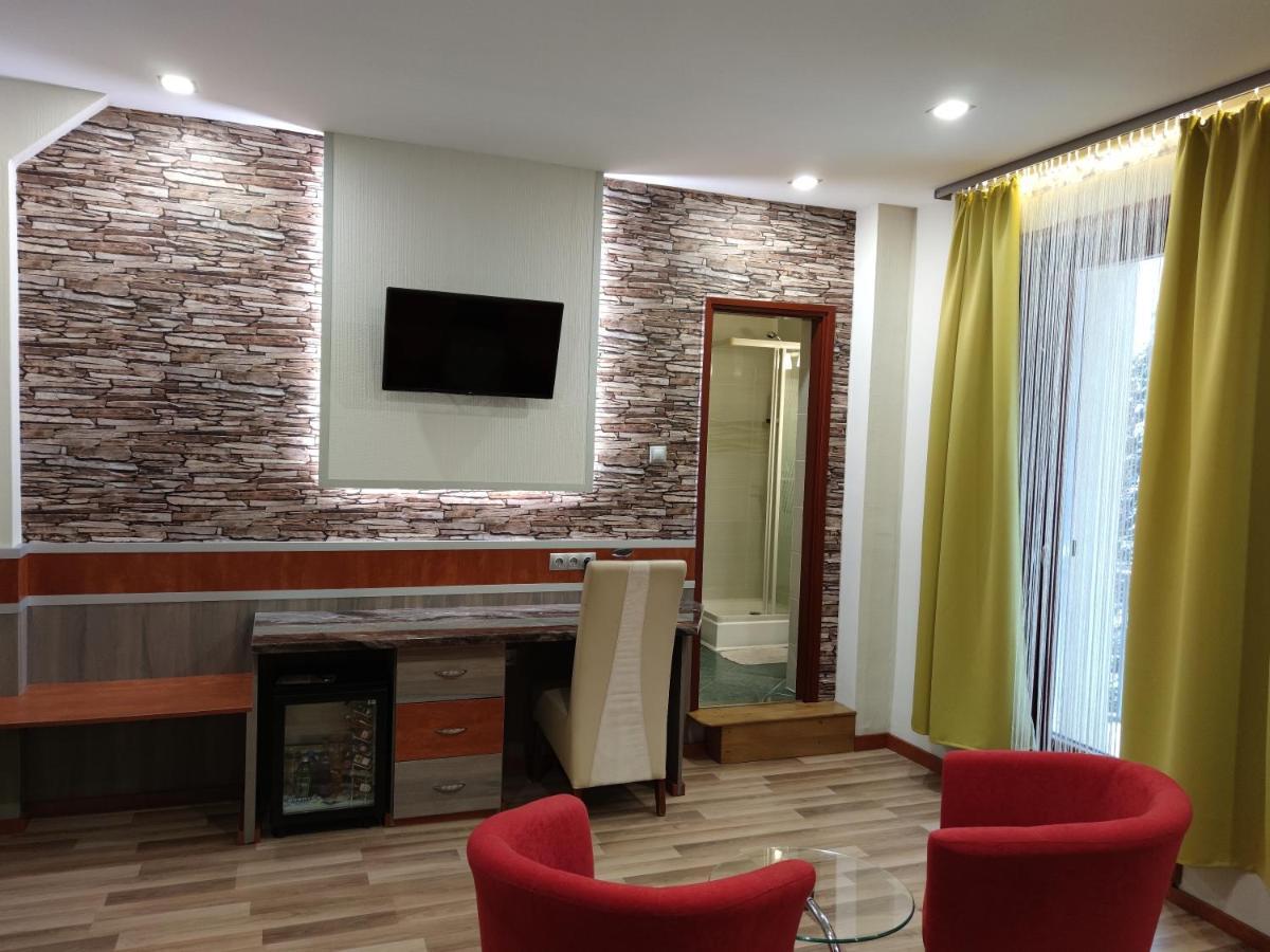 Fortuna Hotel Miskolc Exterior photo